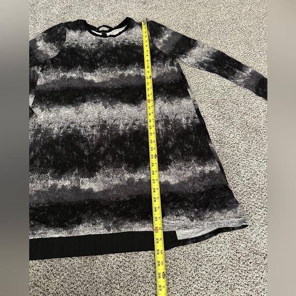 KENSIE Size L Black Gray Abstract Swing Dress Pleats On Back - Picture 8 of 9